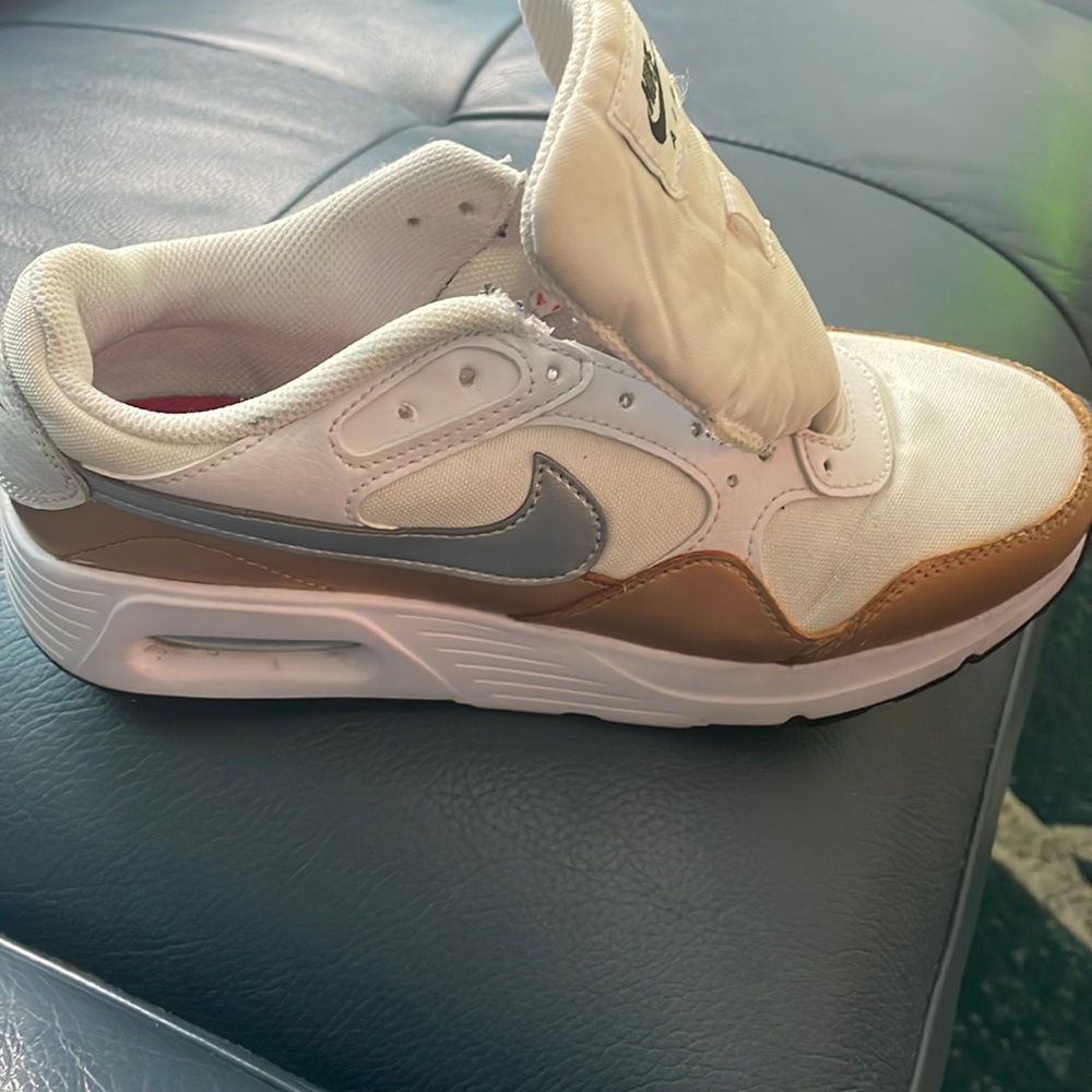 Nike sneakers size 8